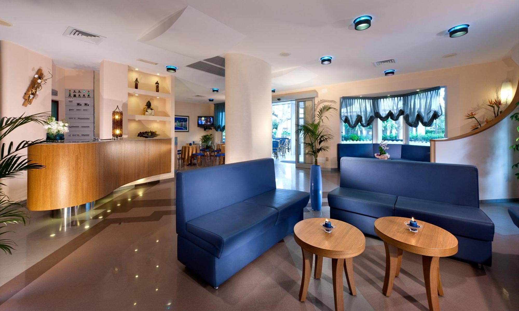 Hotel Paris Resort 벨레지아아지마리나 외부 사진