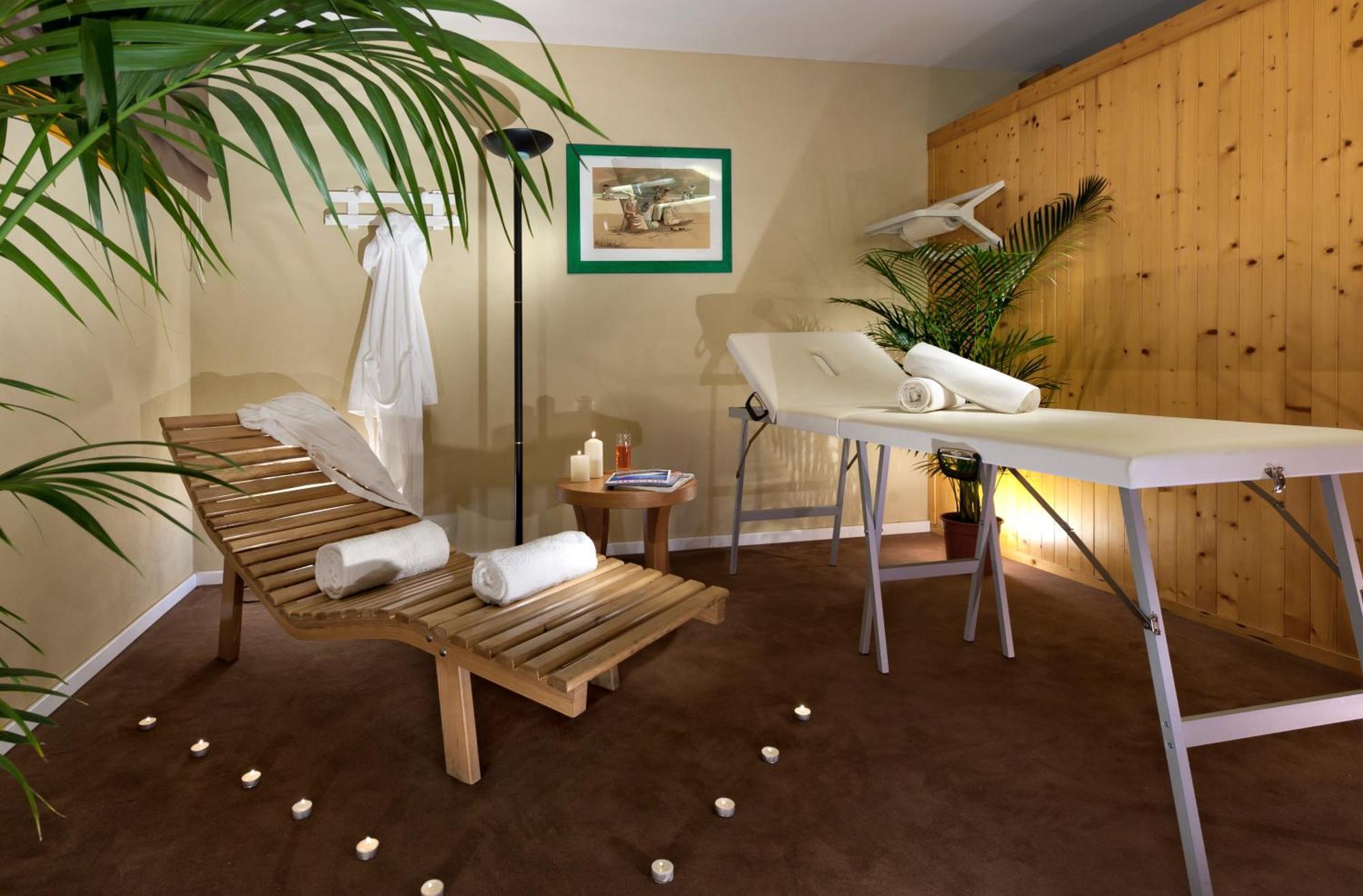 Hotel Paris Resort 벨레지아아지마리나 외부 사진