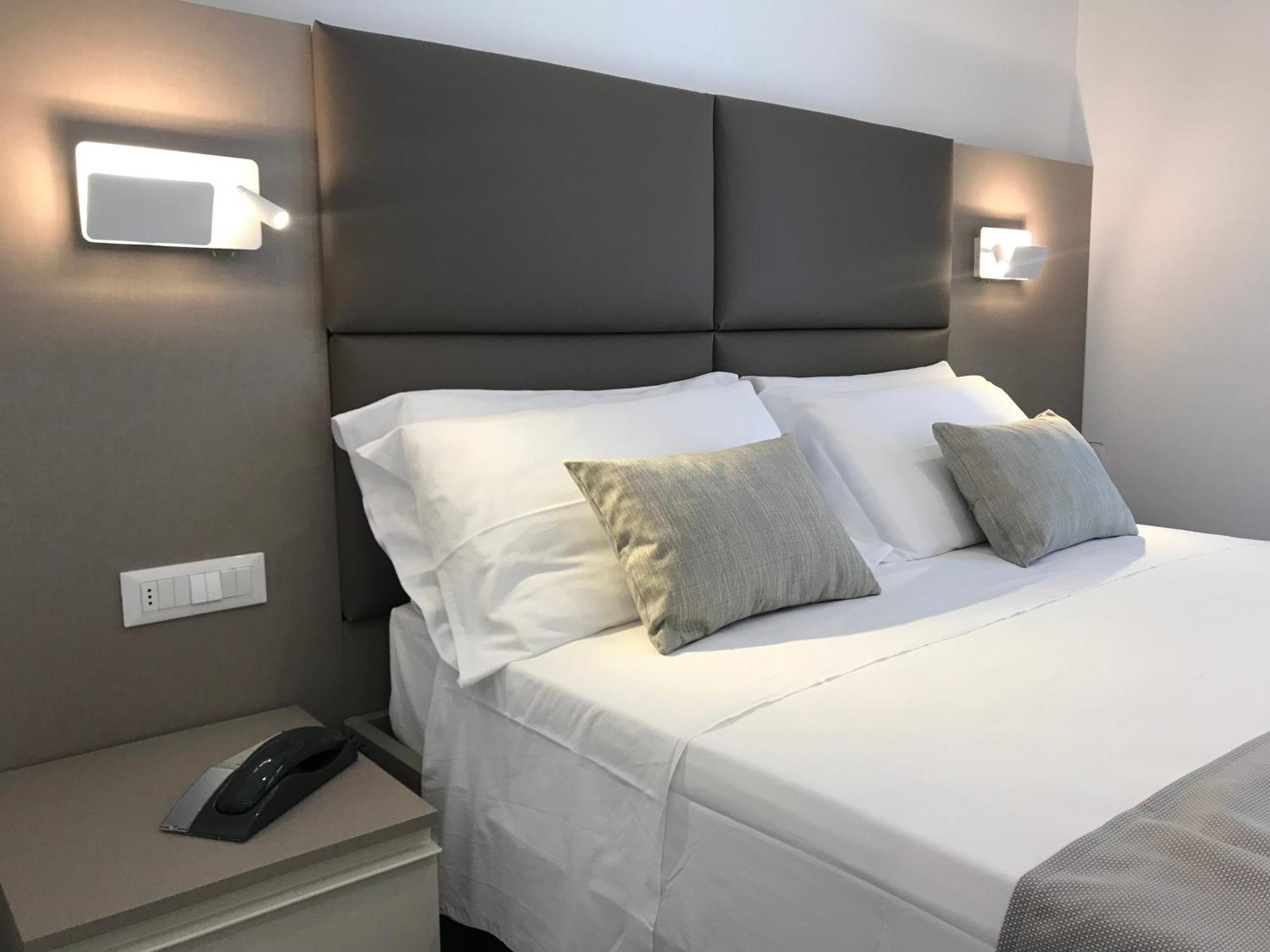Hotel Paris Resort 벨레지아아지마리나 외부 사진